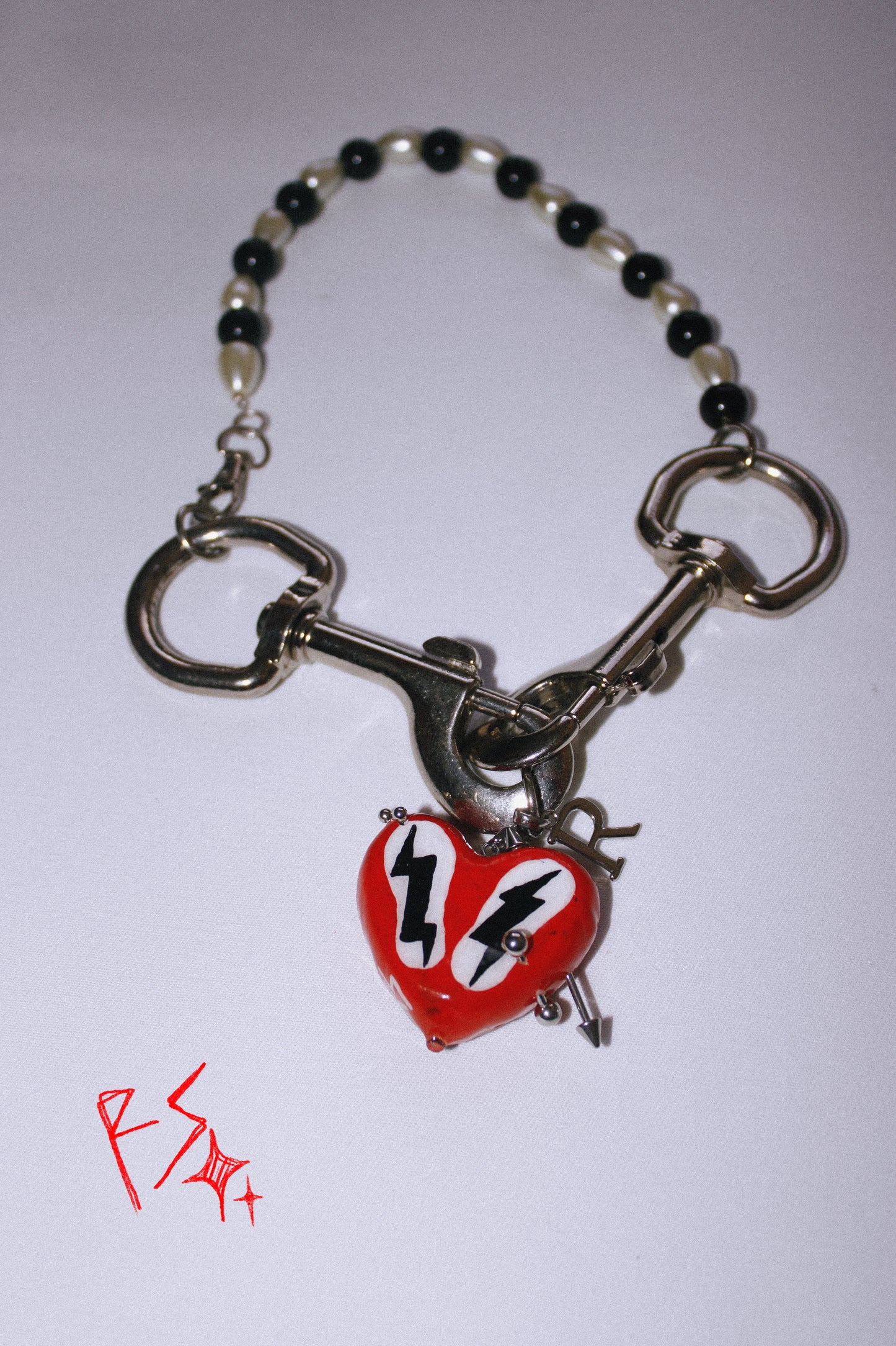 Funky hate heart