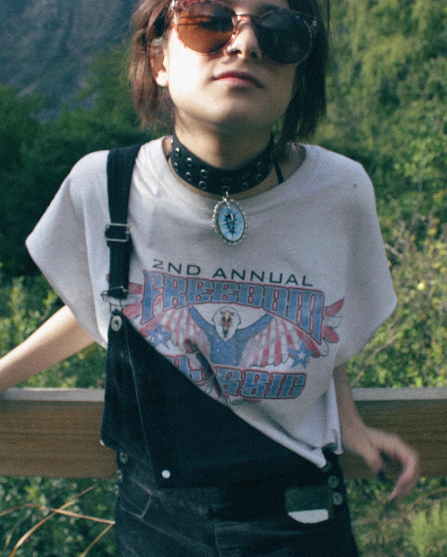Sky heart choker